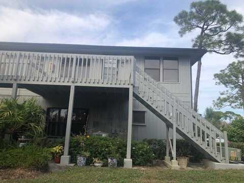 671 S CENTRE COURT SW 201, VERO BEACH, FL 32962