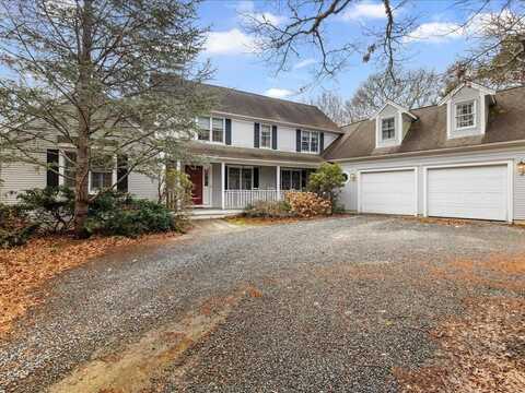 203 Cotuit Bay Drive, Cotuit, MA 02635