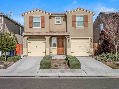 3869 Griffith Avenue, Clovis, CA 93619