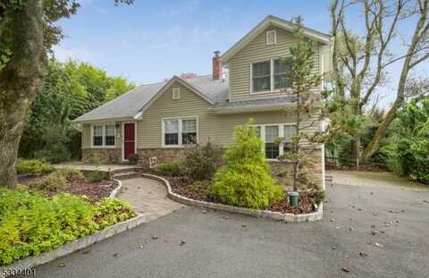 4 Elm Pl, Randolph, NJ 07869