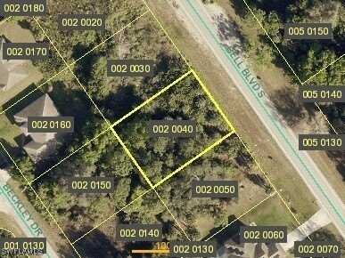 132 Bell Boulevard S, Lehigh Acres, FL 33974