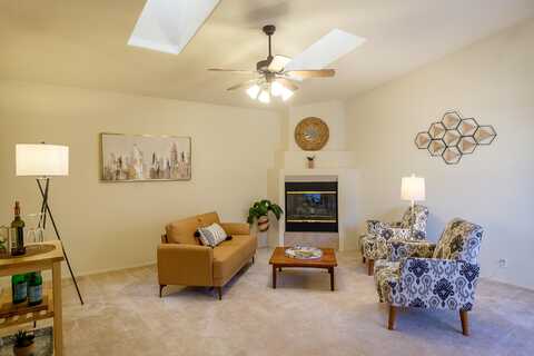 8305 CALLE AVION NE, Albuquerque, NM 87113