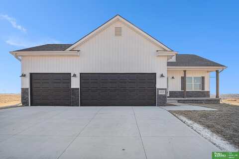 6915 Port Royal Drive, Papillion, NE 68133