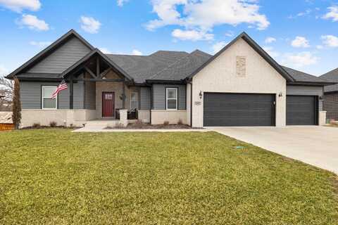 1407 E Hayloft Drive, Ozark, MO 65721