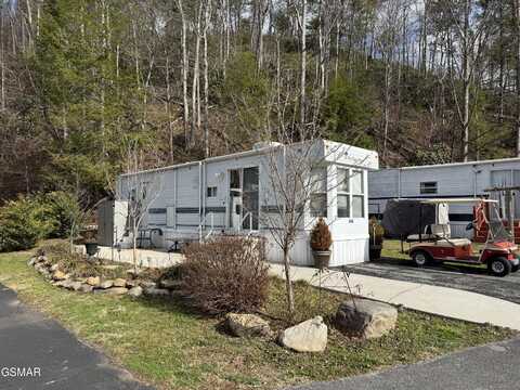 4229 E Parkway #324, Gatlinburg, TN 37738