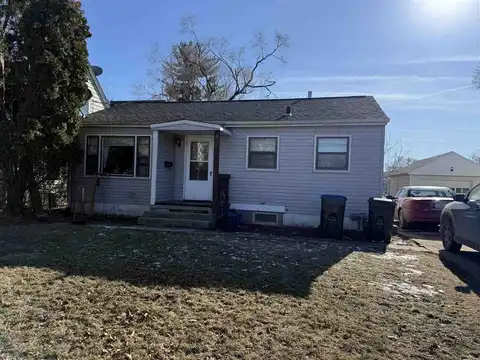 923 Rider St, IowaCity, IA 52246