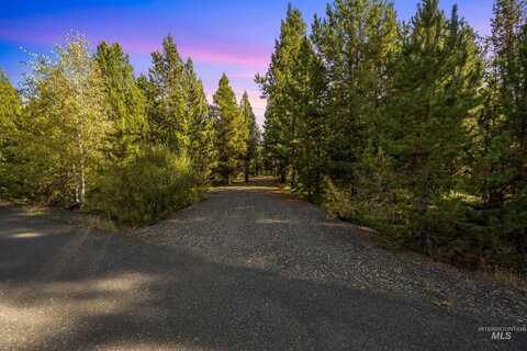 23 Thunderbolt Place, McCall, ID 83638