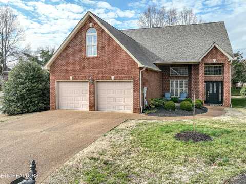 295 Savannah Park Drive, Maryville, TN 37803