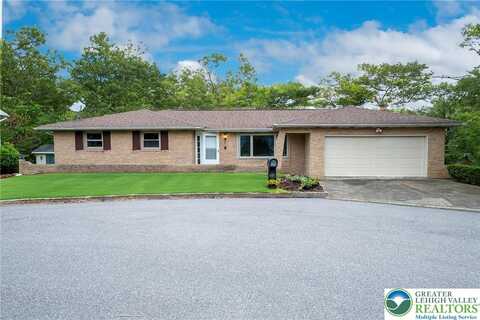 1 Circle Drive, Luzerne, PA 18201