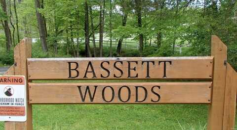 38 Bassett Woods Drive, Pacific, MO 63069