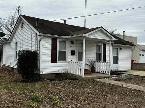 819 Hunter Avenue, Sikeston, MO 63801