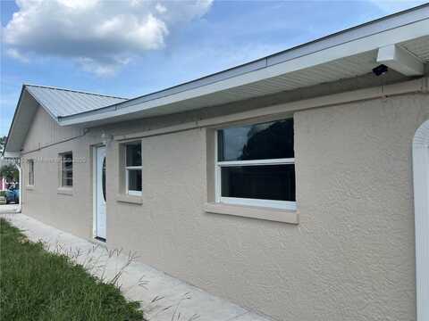 4617 Navarre Ave, Sebring, FL 33872