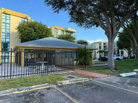 11800 SW 18th St, Miami, FL 33175