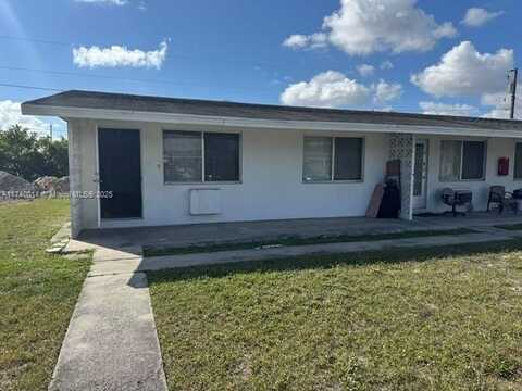 735 Ridge Rd, Lantana, FL 33462