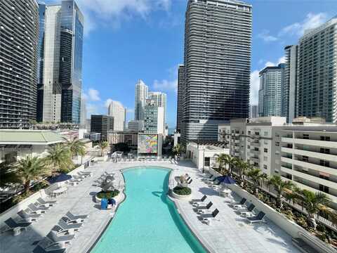 999 SW 1st Ave, Miami, FL 33130