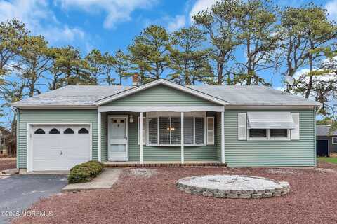 33 Brookfield Court, Toms River, NJ 08757