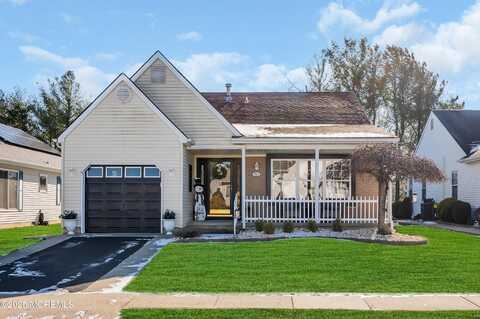 292 Jamaica Boulevard, Toms River, NJ 08757