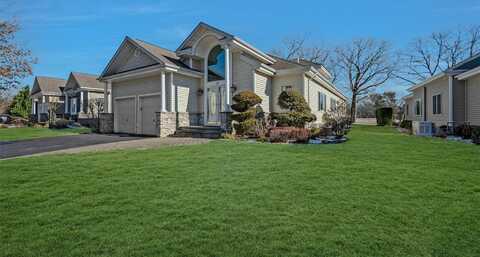 27 Redan Drive, Smithtown, NY 11787