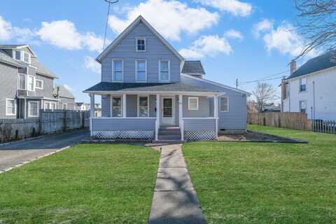 93 Maple Avenue, Patchogue, NY 11772