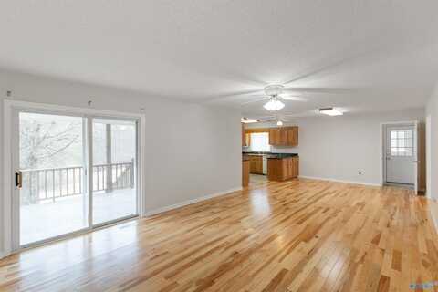 829 10th Street NW, Arab, AL 35016