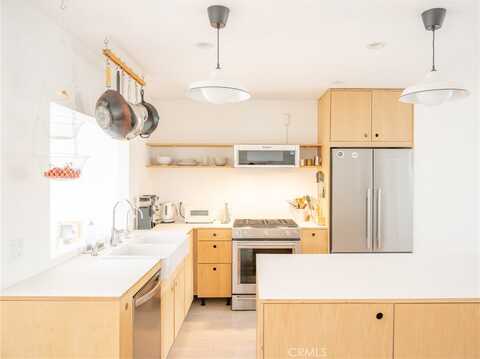 12907 Sunburst Street, Los Angeles, CA 91331
