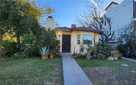 5656 Cartwright Avenue, North Hollywood, CA 91601