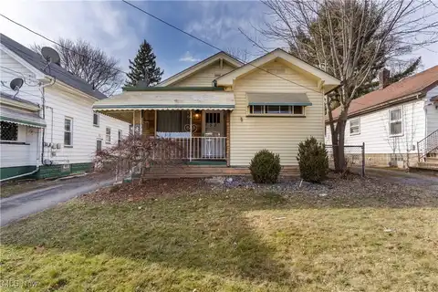 52 Rhoda Avenue, Youngstown, OH 44509