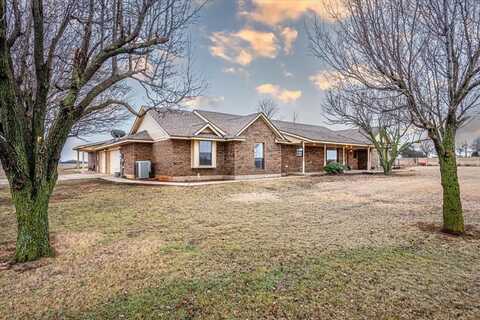 2900 NE Apache Street, Piedmont, OK 73078