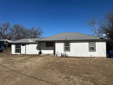 906 7th Street, Brownwood, TX 76801