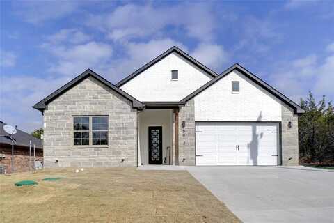 5813 Stonegate Circle, Granbury, TX 76048