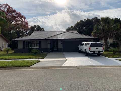 8106 Roxboro Dr., Hudson, FL 34667
