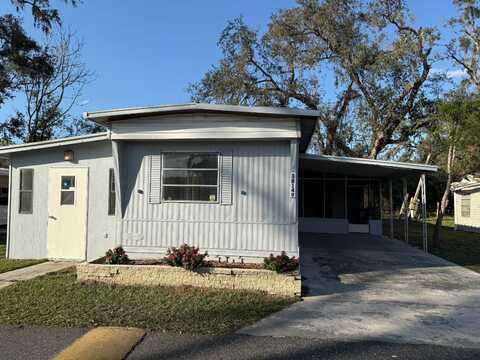 38149 Raven Rd, Zephyrhills, FL 33540