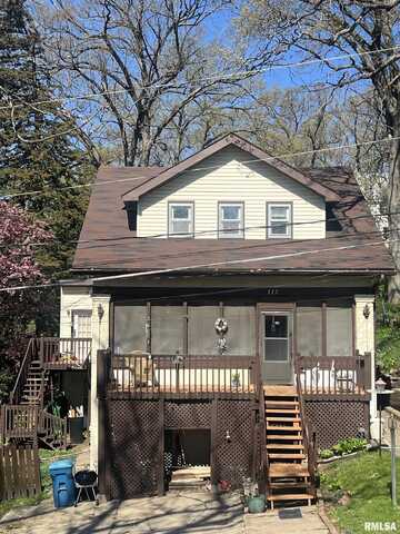 111 Dewhurst Avenue, Savanna, IL 61074
