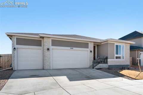 3430 Bella Luna Drive, Pueblo, CO 81001