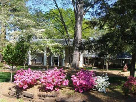 1025 Rays Road, Stone Mountain, GA 30083