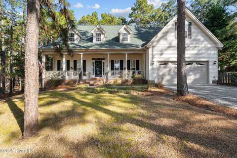 1307 Devonshire Trail, Aberdeen, NC 28315