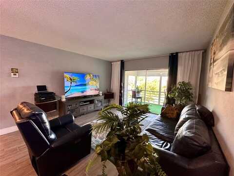 3506 NW 49th Avenue, Lauderdale Lakes, FL 33319