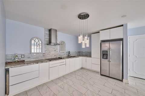 5720 NE 22nd Way, Fort Lauderdale, FL 33308