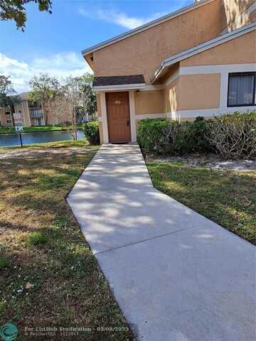 310 Palm Cir, Hollywood, FL 33025