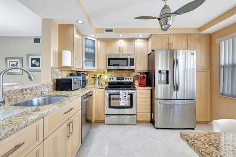 2006 Granada Dr, Coconut Creek, FL 33066