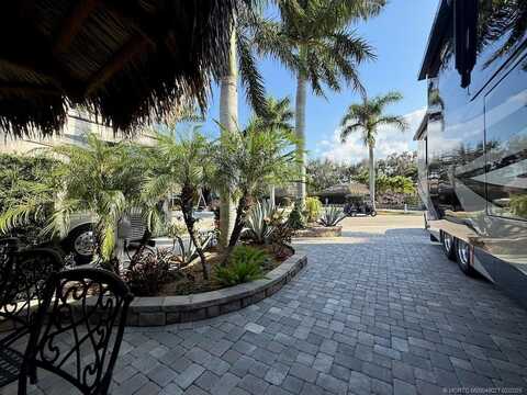 254 NW Hazard Way, Port Saint Lucie, FL 34986