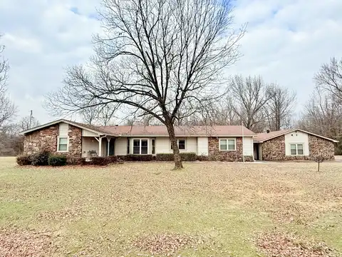 2020 S Detroit Avenue, Russellville, AR 72801