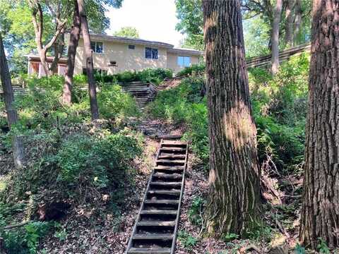 9551 Riverview Road, Eden Prairie, MN 55347