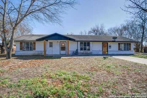 349 avenue c, Poteet, TX 78065