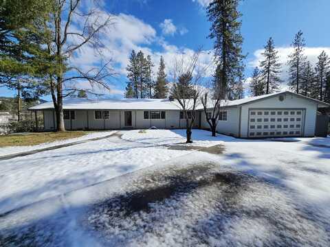 121 Easter Avenue, Weaverville, CA 96093