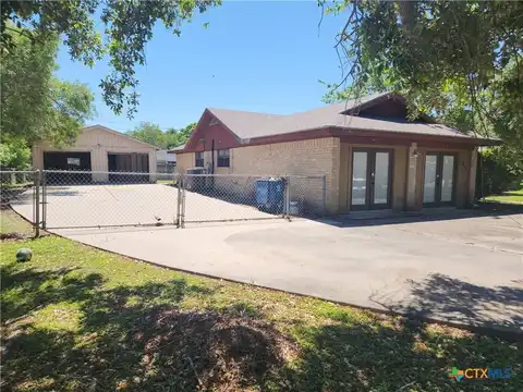 2206 Jackson Street, Port Lavaca, TX 77979