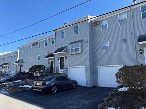 565 Quaker Lane, West Warwick, RI 02893