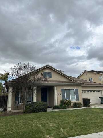 3937 S West Street, Visalia, CA 93277