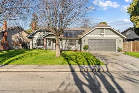 1319 S Crenshaw Street, Visalia, CA 93277