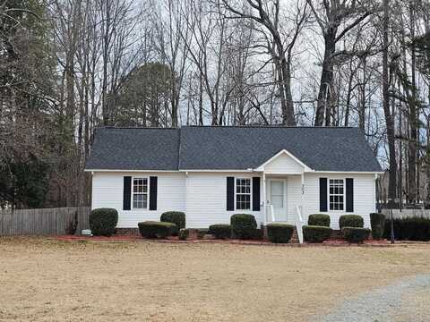 303 S Trace Drive, Benson, NC 27504